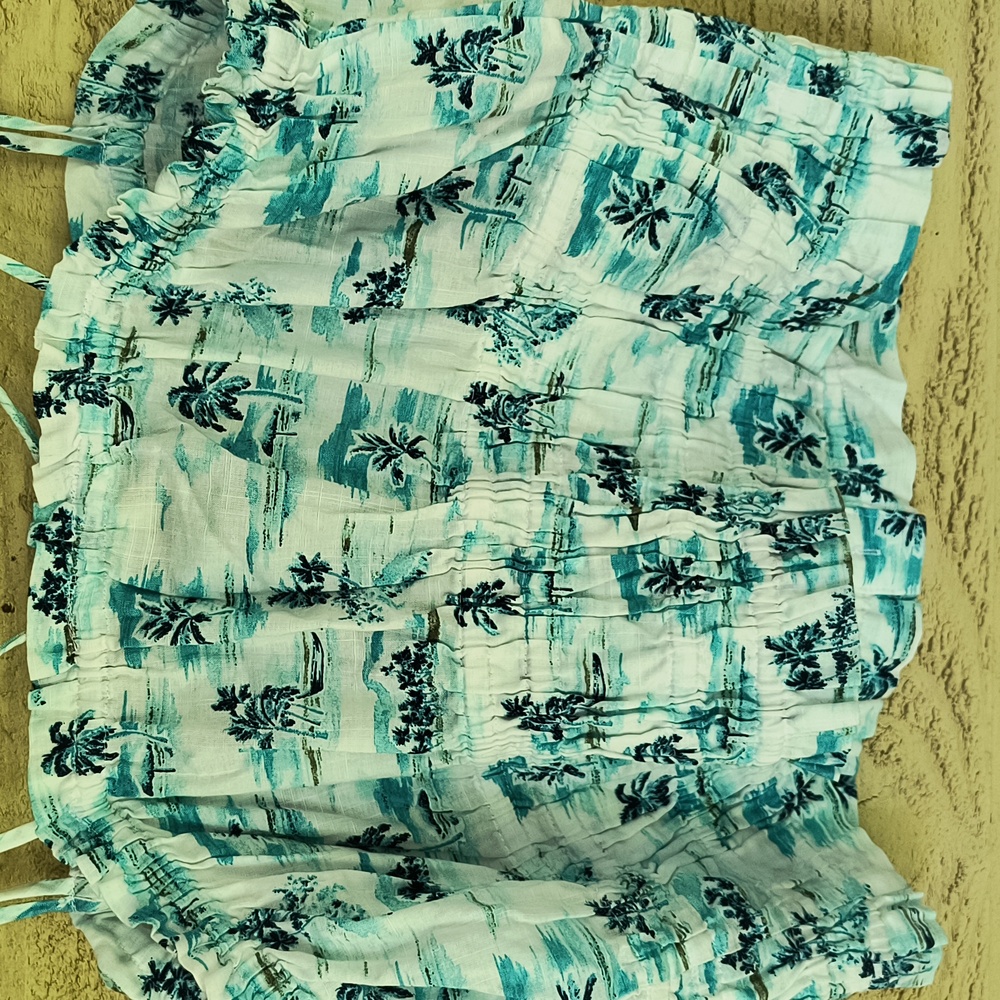 Tommy Hilfiger Women's Beach Print Smocked Tank Top Shirt NWT - Picture 6 of 6